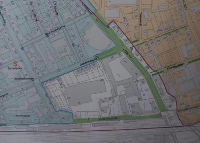 Lora * Klagenfurt am Woerthersee